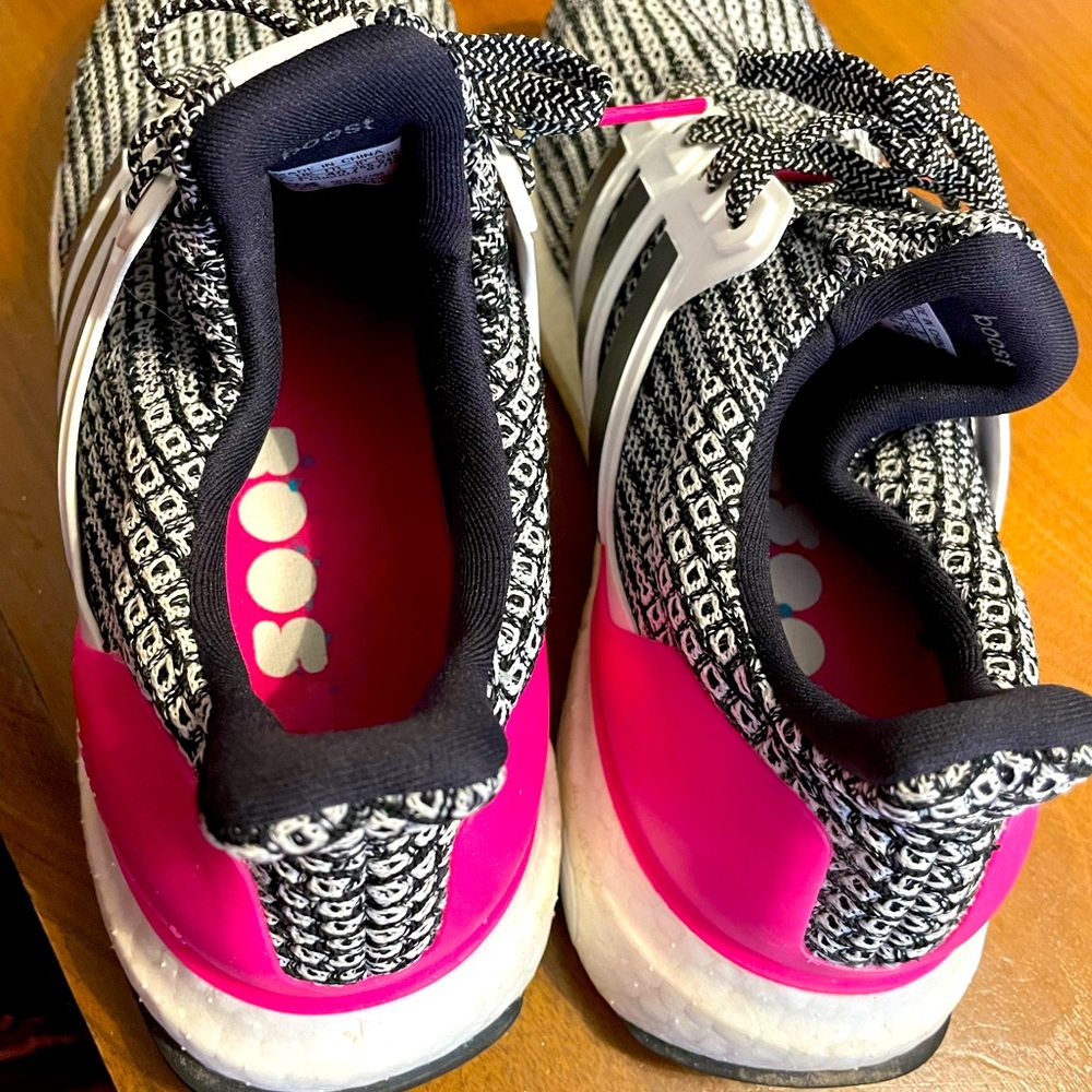 Adidas Ultraboost Women’s US Size 7